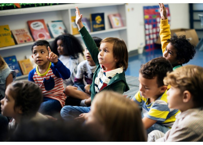 Escola na primeira infância: qual a influ